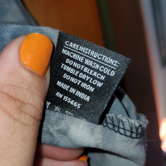 CHNGE Power of Love Cropped tee - Picture 6 of 7